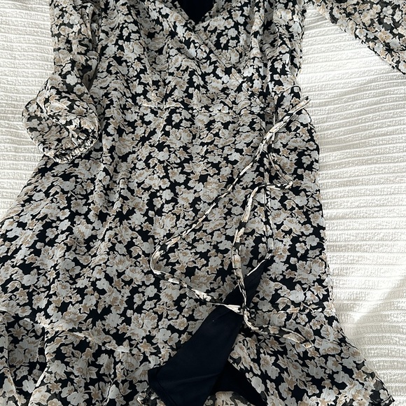 Abercrombie wrap dress - Picture 6 of 6